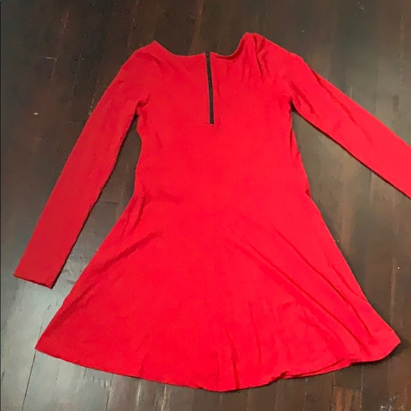 Swing Red Express Dress - Picture 2 of 4